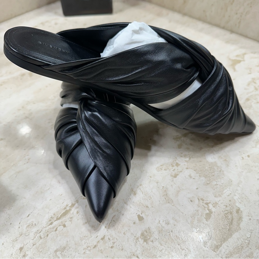 GIVENCHY Twist Pointed Toe Mule Black Flat🌸 - Picture 8 of 11